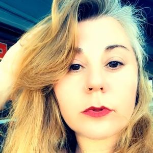 Meet your Posher, Robyn